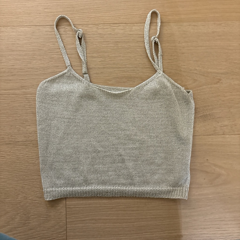 Silver going out top